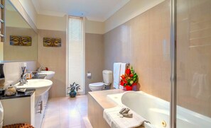 Bathroom - StayCentral - Tranquil Townhouse (Brunswick)