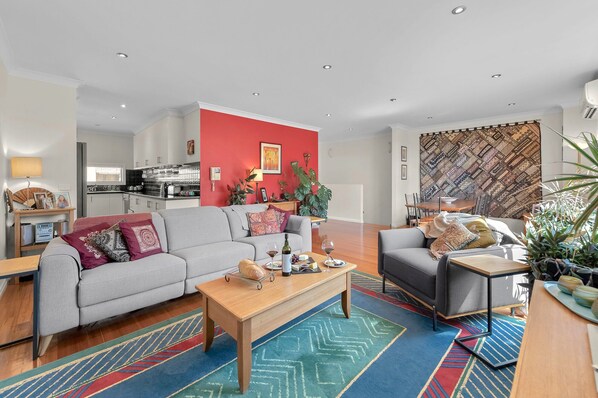 Luxury Townhome | Living area