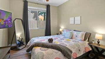 3 chambres, bureau, fer et planche Ă repasser, Wi-Fi gratuit