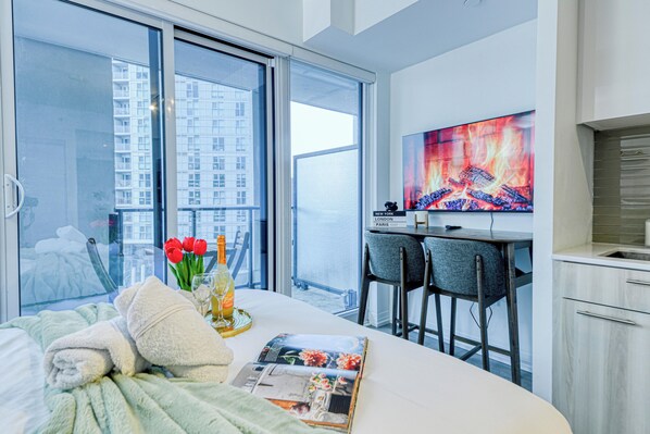 Standard Studio | In-room dining - RivetStays - The Jarvis (Toronto)