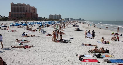 9 Minutes to Indian Rocks Beach! Fenced Backyard, Pets Allowed! Pool & Grill ~ Gooden Crossing Home