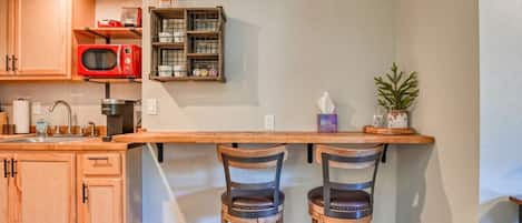 Fridge, microwave, coffee/tea maker, toaster