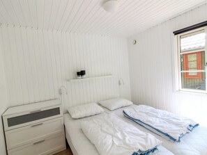 3 bedrooms, Internet