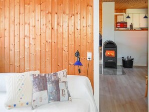 3 bedrooms, internet