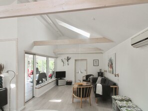 TV, fireplace - "Gudmand" - 600m from the sea by Interhome (Aakirkeby)