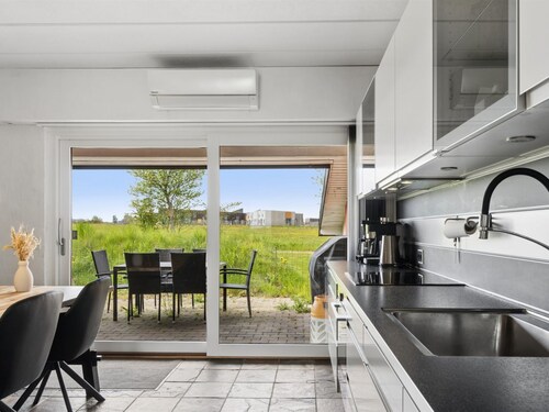 "Cornelia" - 6km from the sea by Interhome