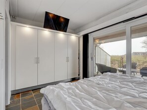 3 bedrooms, WiFi - "Cornelia" - 6km from the sea by Interhome (Aakirkeby)
