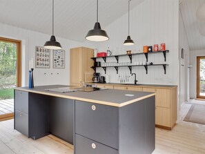 Fridge, oven, dishwasher, highchair