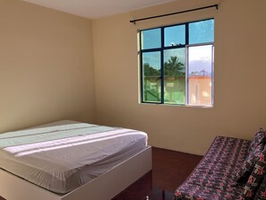 2 bedrooms, iron/ironing board, free WiFi, bed sheets - Cozy stay  heart of the island accessible to public transport and attractions  (Rose Hill)