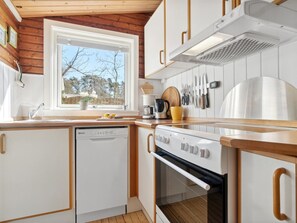 Refrigerador, microondas, horno, lavavajillas