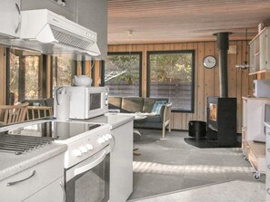 Réfrigérateur, micro-ondes, four, lave-vaisselle