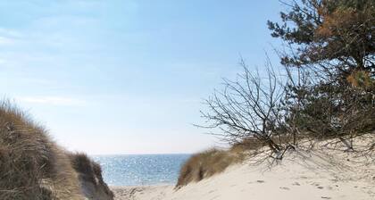 "Eeske" - 800m from the sea by Interhome
