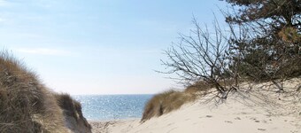 "Eeske" - 800m from the sea by Interhome