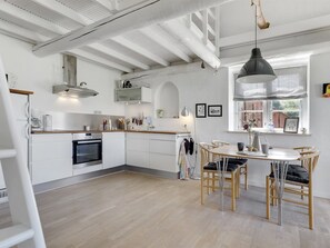 Fridge, microwave, oven, high chair - "Antine" - 6km from the sea by Interhome (Aakirkeby)