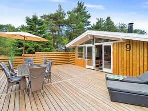 Outdoor dining - "Roir" - 250m from the sea by Interhome (Aakirkeby)