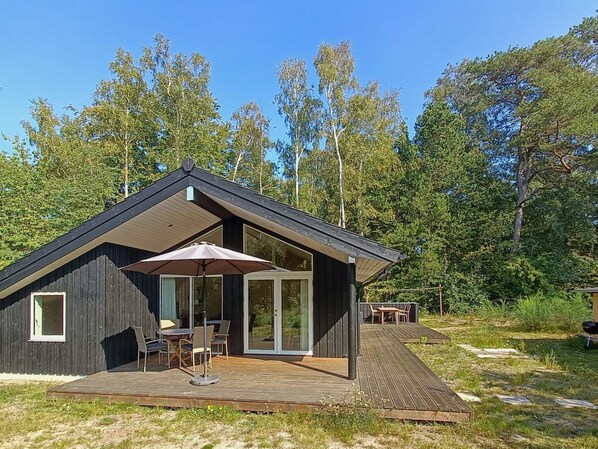 Outdoor dining - "Haiko" - 250m from the sea by Interhome (Rønne)