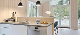 "Haiko" - 250m from the sea by Interhome