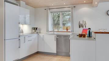 Køleskab, mikrobølgeovn, ovn, opvaskemaskine