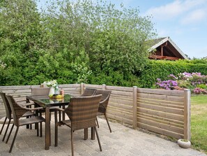 Outdoor dining - "Annesophie" - 300m to the fjord by Interhome (Jægerspris)