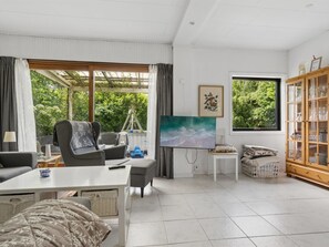 TV, fireplace, DVD player - "Gadde" - 1km from the sea by Interhome (Hundested)