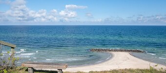 "Esta" -  from the sea by Interhome