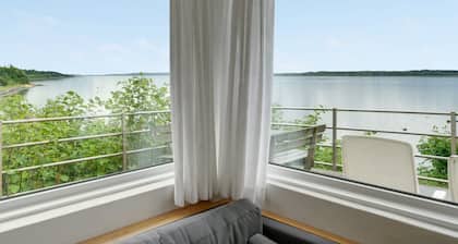 "Grumme" - 30m to the fjord by Interhome