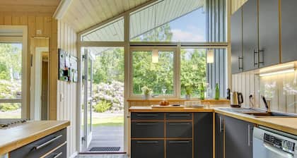 "Anemone" - 700m from the sea by Interhome