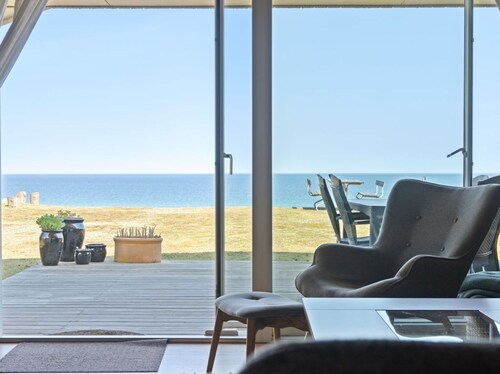 "Gjoko" - 40m from the sea by Interhome