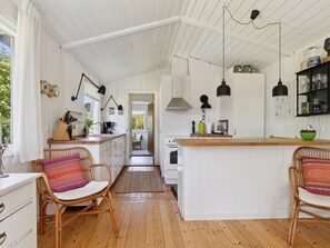 Fridge, microwave, oven, dishwasher - "Gritt" - 800m from the sea by Interhome (Gilleleje)