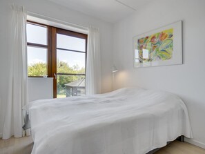 3 bedrooms, WiFi