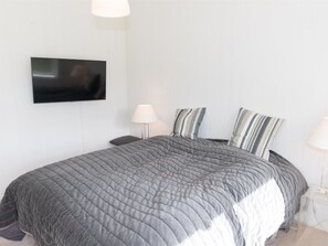 3 bedrooms, Internet