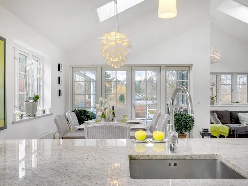 "Amine" - 700m from the sea by Interhome