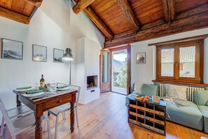 Familielejlighed - flere soveværelser (San Marco Lodge Apt Mountain Retreat) | Spiseområde