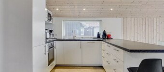 "Domi" - 1.2km from the sea by Interhome