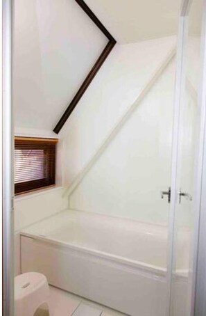 Basic Shared Dormitory, 1 Twin Bed, Non Smoking, Patio | Bathroom | Shower, hair dryer, slippers, towels