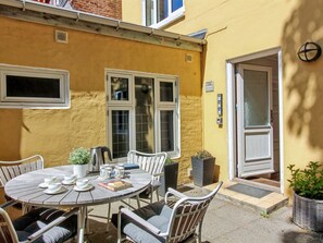 Outdoor dining - "Siggut" - 250m from the sea by Interhome (Skagen)