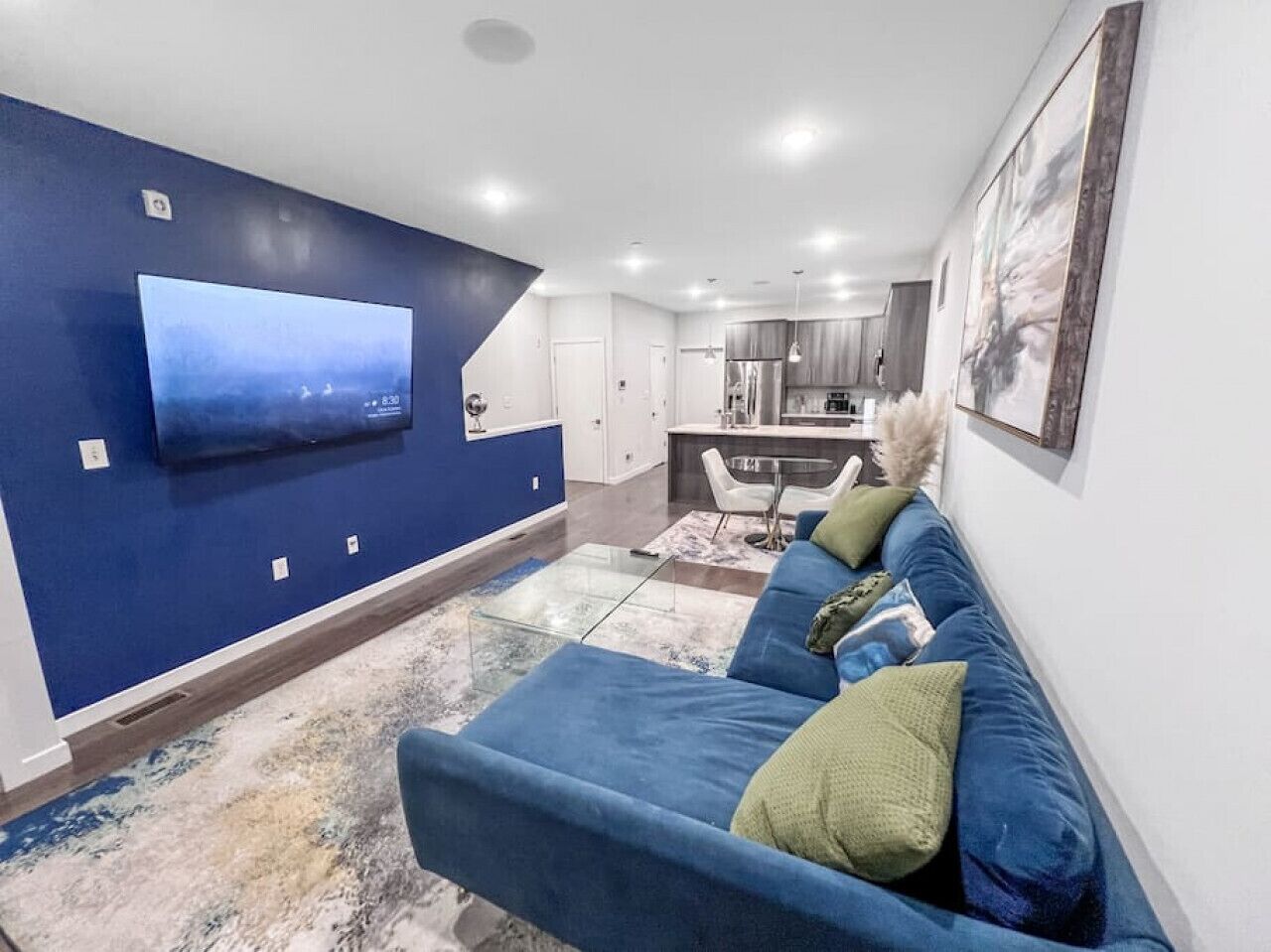 Yanne's Place® | Dual-Lounge