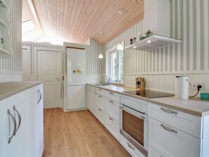 Réfrigérateur, lave-vaisselle