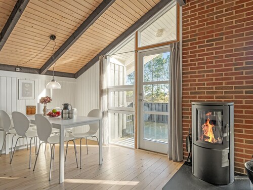"Eliana" - 350m from the sea by Interhome