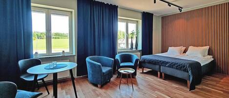 Deluxe Double or Twin Room | 1 bedroom, iron/ironing board, free WiFi, bed sheets