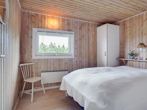 3 bedrooms, Internet
