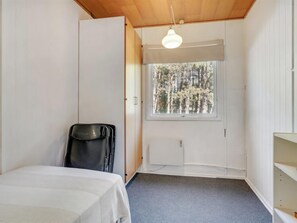 3 bedrooms