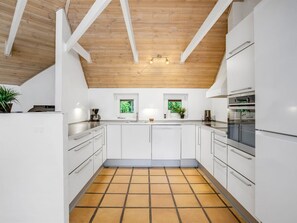 Fridge, microwave, dishwasher, highchair