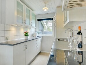 Refrigerador, microondas, horno y lavavajillas 