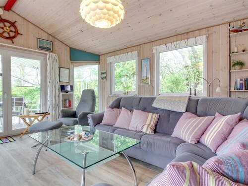 "Gudni" - 250m from the sea by Interhome