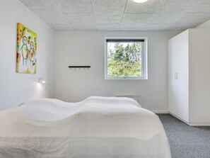 4 bedrooms, WiFi