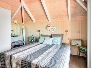 4 bedrooms, WiFi