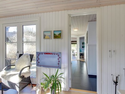 "Soleil" - 300m from the sea by Interhome