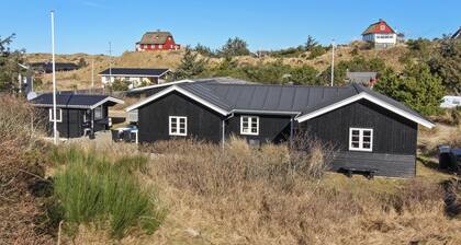 "Soleil" - 300m from the sea by Interhome