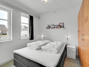 3 bedrooms, internet
